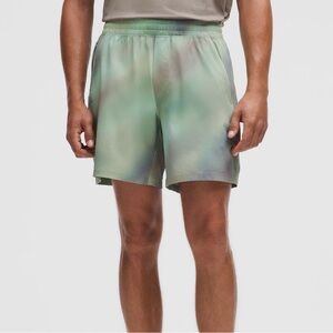 M3-5 NWT Size M lululemon Pace Breaker Linerless Short 7" LL CDGM